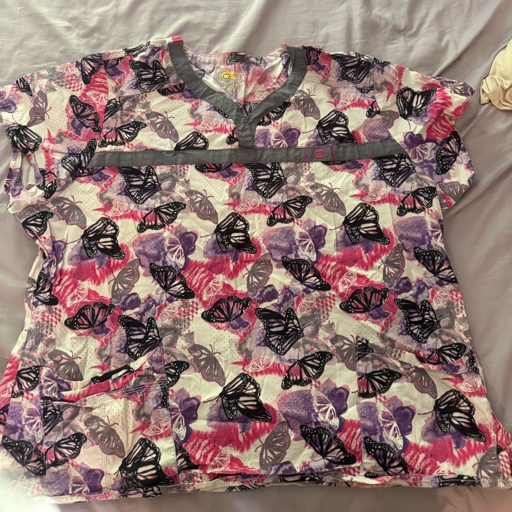 Wonderwink Butterfly Print Scrub Top